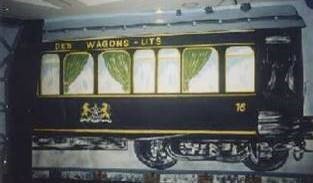 Zugwagen-Abteil-Kulisse mieten – Zug Außenansicht, 4,5 x 3 m – 3