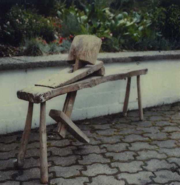 Ackerbau-Deko mieten – Flachsbank, Pflug & Egge | Bauernhof-Nostalgie-Set – 3