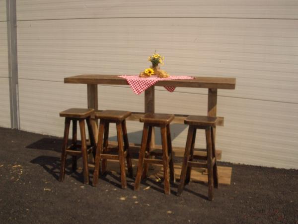 Stehtische & Barhocker mieten – Rustikale Stehtheke aus Holz für Events – 2