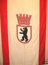 Berlin-Flagge mieten – Fahne mit Berliner Wappen in 2 Größen | Event-Deko