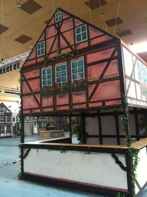 Fachwerk Fassaden mieten – Fachwerkhaus-Kulisse, Buffet- & Ausschankstand