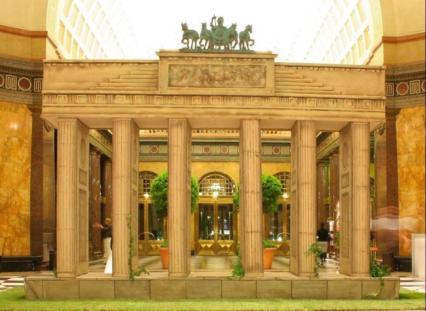 Brandenburger Tor mieten – 3D-Attrappe XXL, Berlin-Kulisse für Events – 2