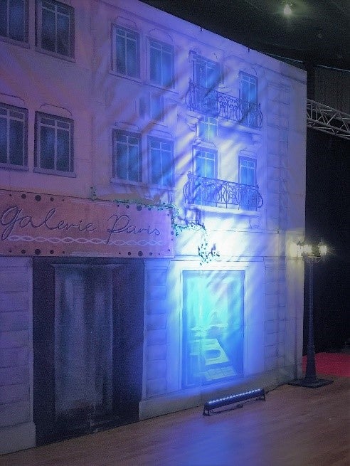 Urbane Stadthaus Kulisse mieten – spanischer Baustil, handgemalt, freistehend – 2