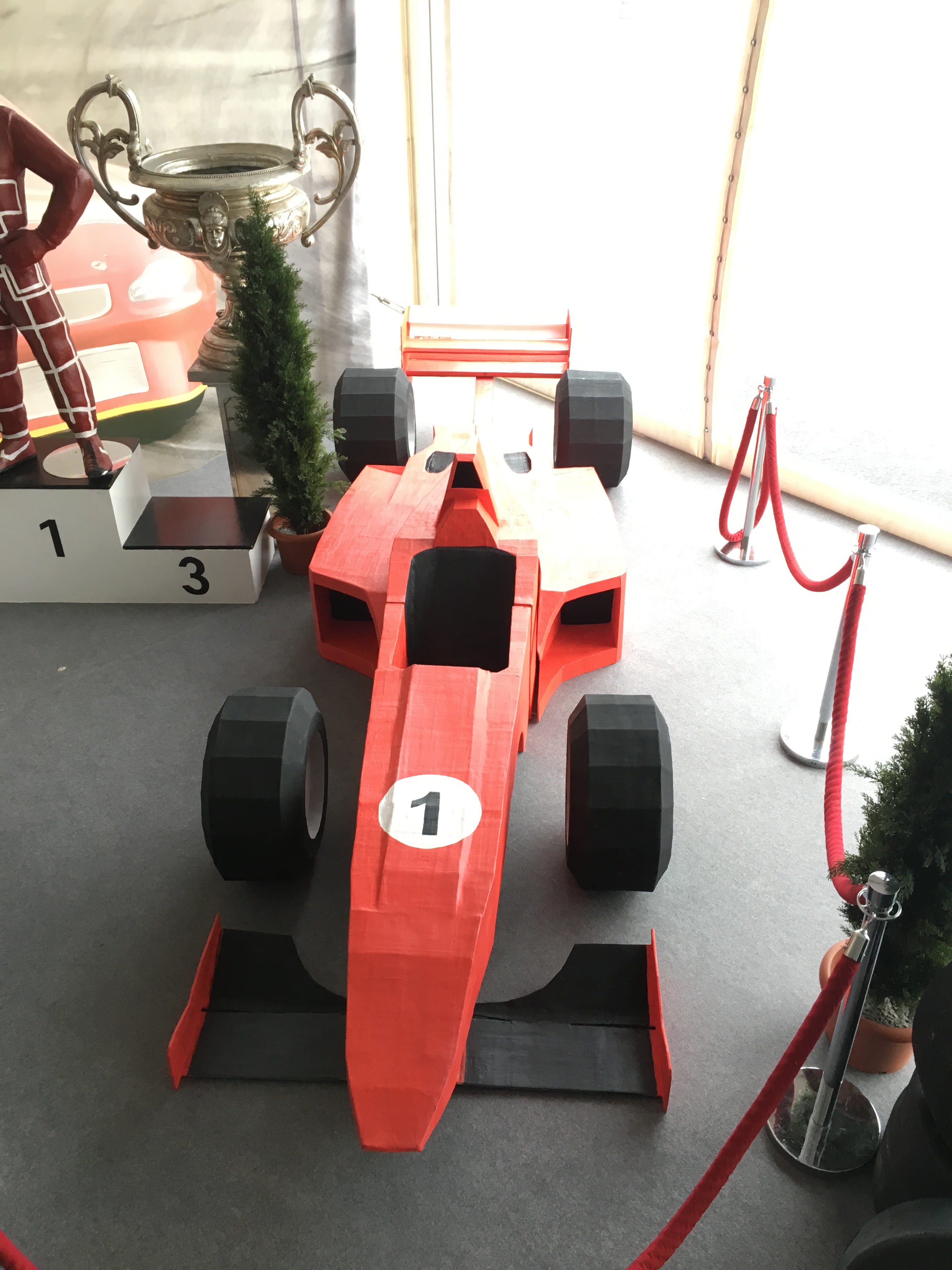 Rennsport-Deko mieten - Kulissen & Dekoobjekte für Motorsport-Events – 4