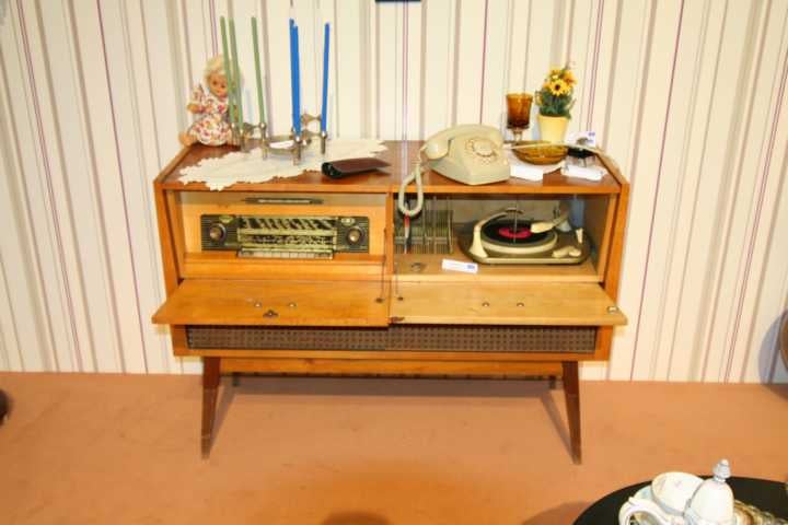 Retro-Radio & Fernseher mieten - 50er & 60er Jahre Deko, antik