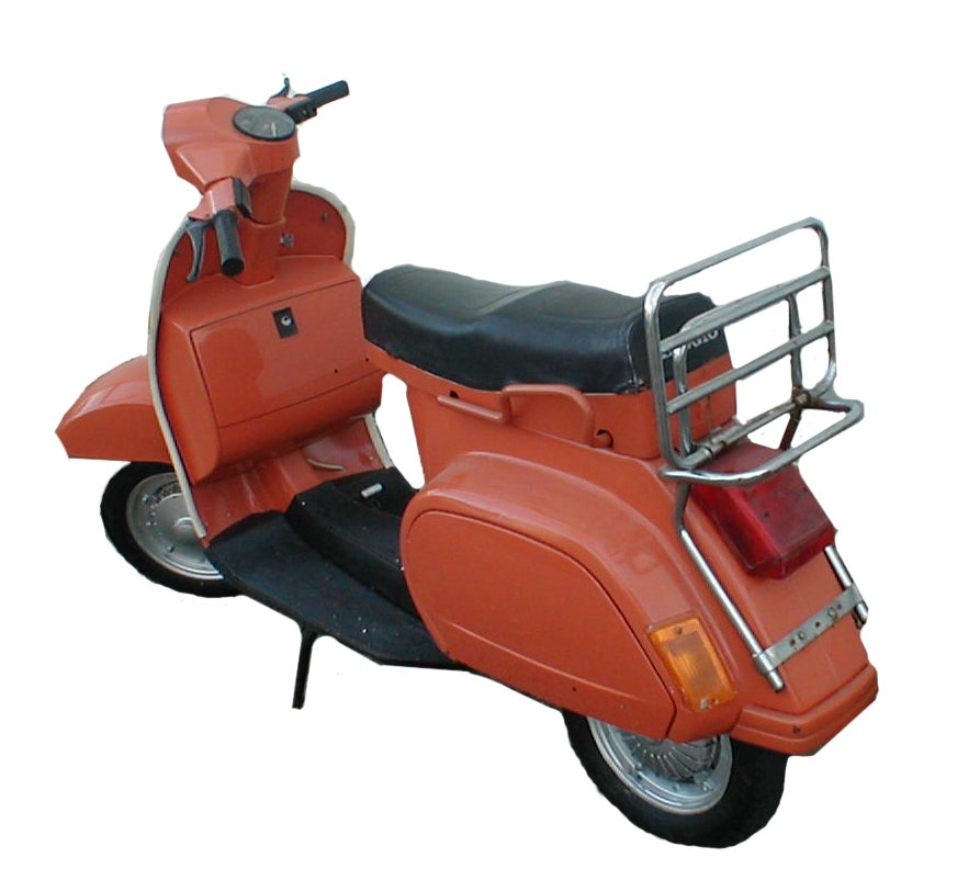 Vespa Roller mieten – Original Motorroller in Rot als Deko | Italien-Flair
