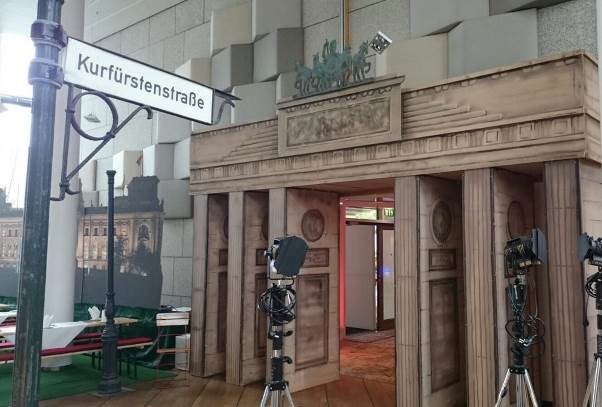 Brandenburger Tor mieten – 3D-Attrappe XXL, Berlin-Kulisse für Events – 3