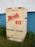 Eistruhe „Molkerei Heide" mieten – originale Vintage-Deko-Truhe, ca. 75 cm