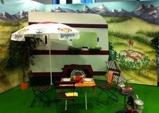 Wohnwagen-Attrappe mieten – Wohnmobil-Kulisse ca. 9 lfm. x 300 cm – 2