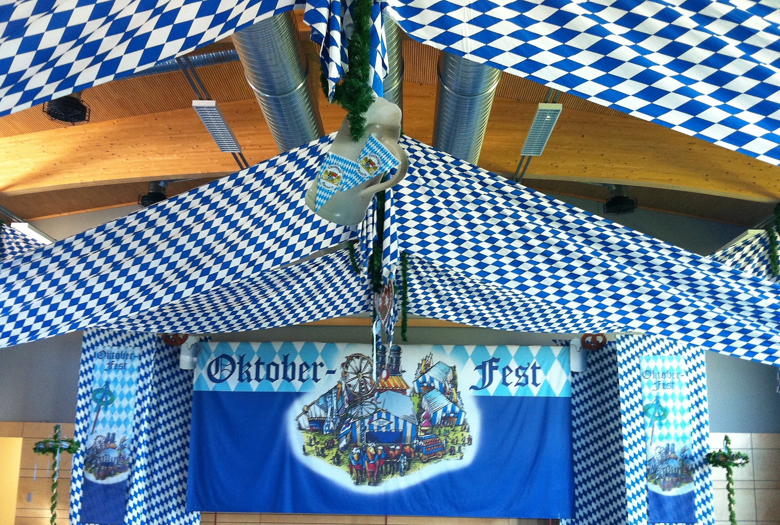 Oktoberfest-Deko mieten - Bayrische Bierfest-Dekoration für Events