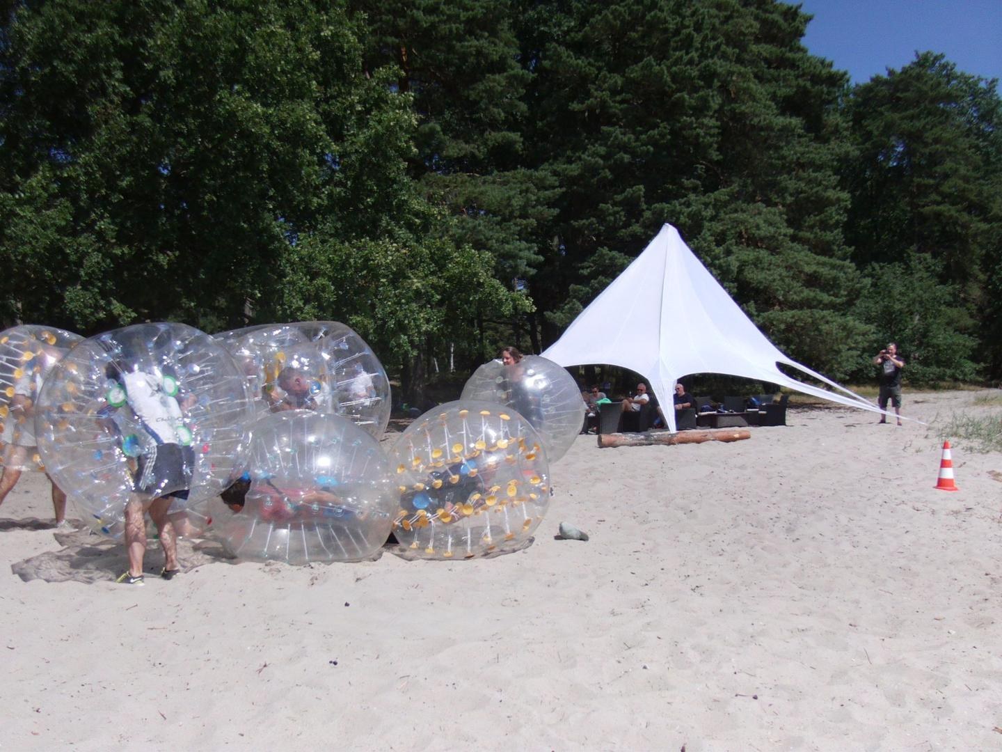 Bubble Soccer, Bubble Fußball inkl. Anlieferung + Betreuung mieten in – 3