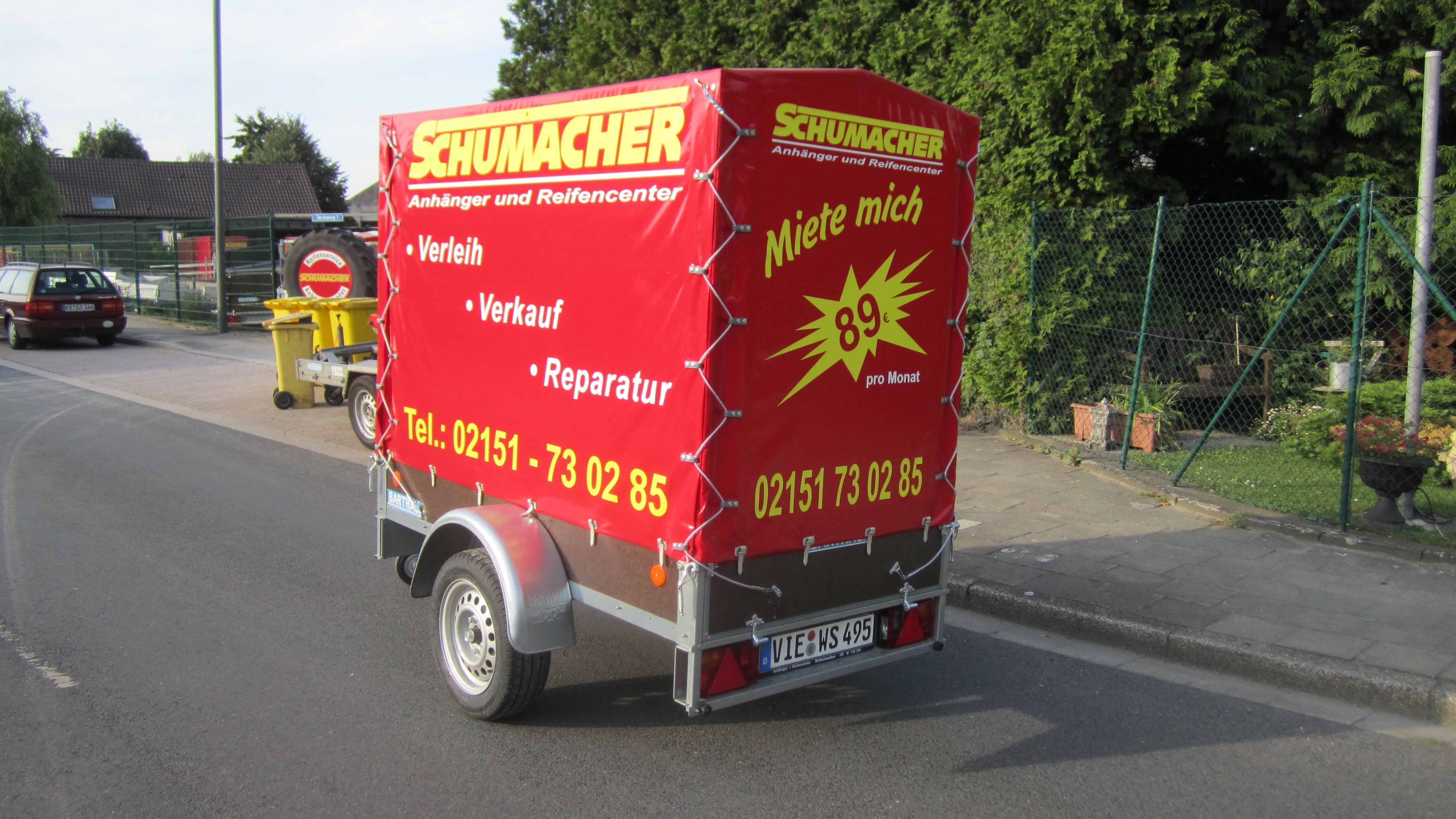 Planenanhänger mieten – Urlaubs- & Umzugsanhänger, führerscheinfrei, 750 kg – 3
