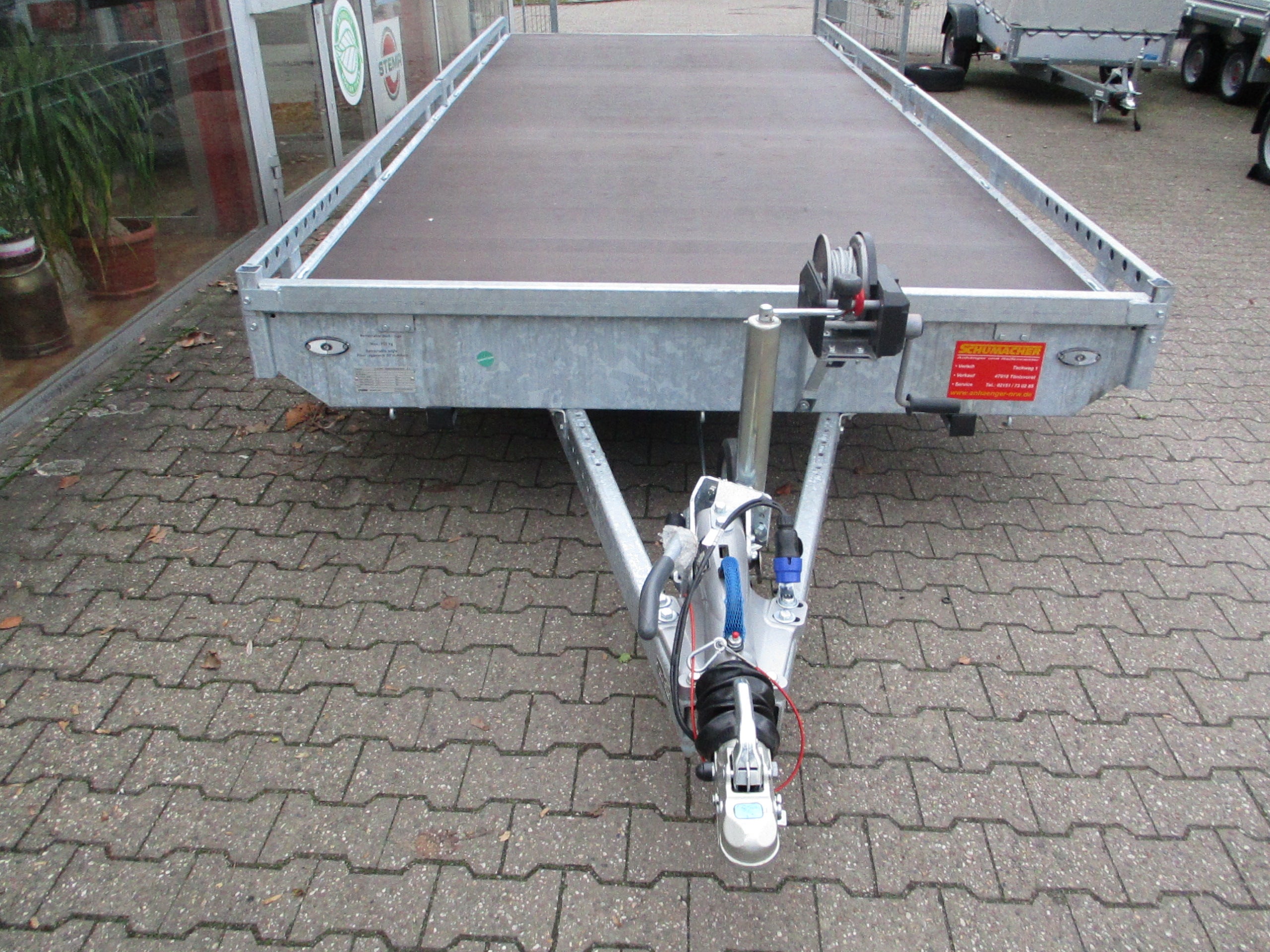 Autotransporter mieten – 3,5 t, ca. 500 x 200 cm, mit Seilwinde & Auffahrrampen – 4