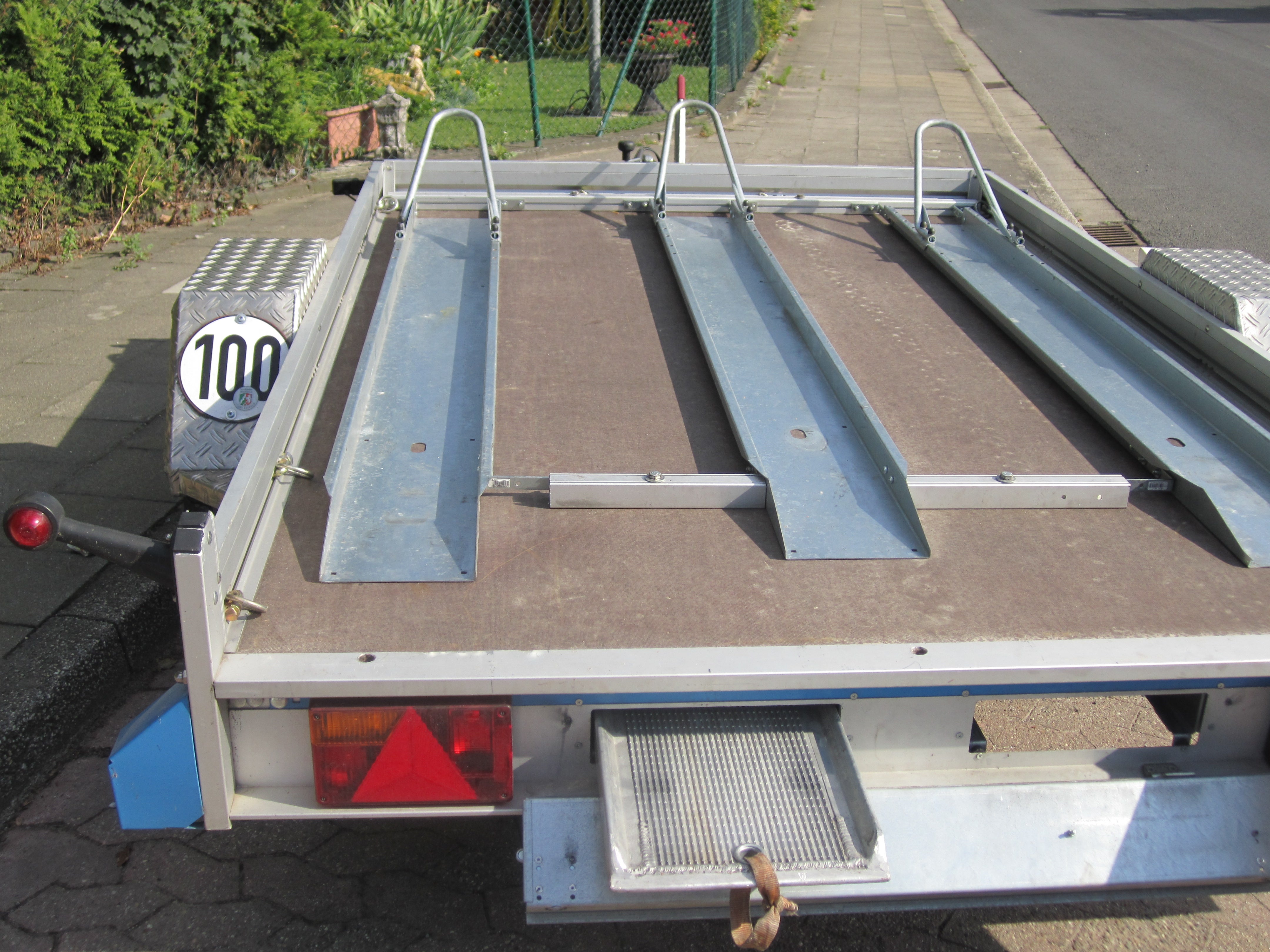 Autotransportanhänger mieten – Smarttransport & Kleinwagen, Motorradtransport – 4