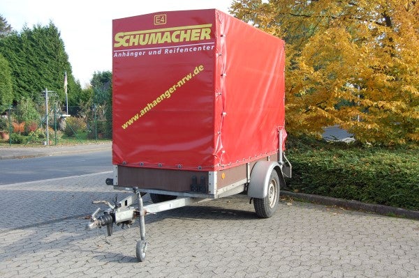 Planenanhänger mieten – Umzugs- & PKW-Anhänger 1350 kg, 250 x 125 x 180 cm