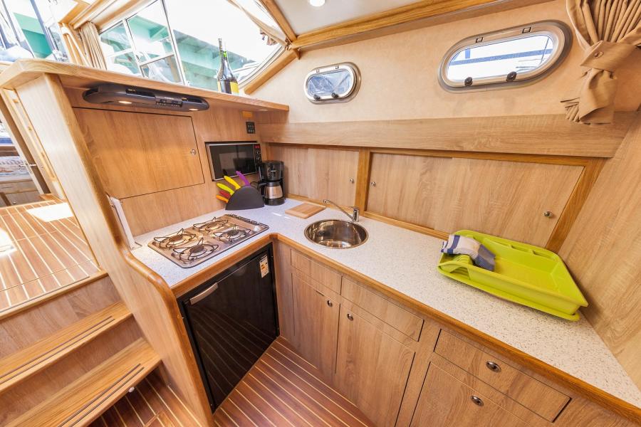 Motoryacht Seepferdchen 37 (Hollandia 44) mieten – 6+2 Pers., ab Werder, ab 1.799 €/Woche – 4