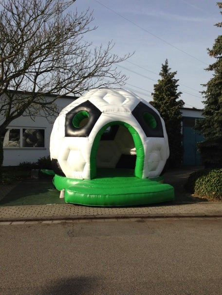 Hüpfburg Fußball mieten – Soccer-Hüpfburg 5x4 m für Kindergeburtstag, Party & Biergarten – 4