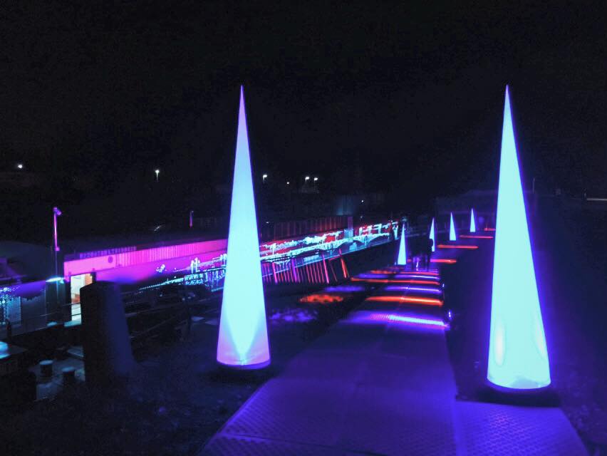 Aircone LED3 mieten – Lichtsäule ca. 3 m mit Lichteffekt für Events – 2