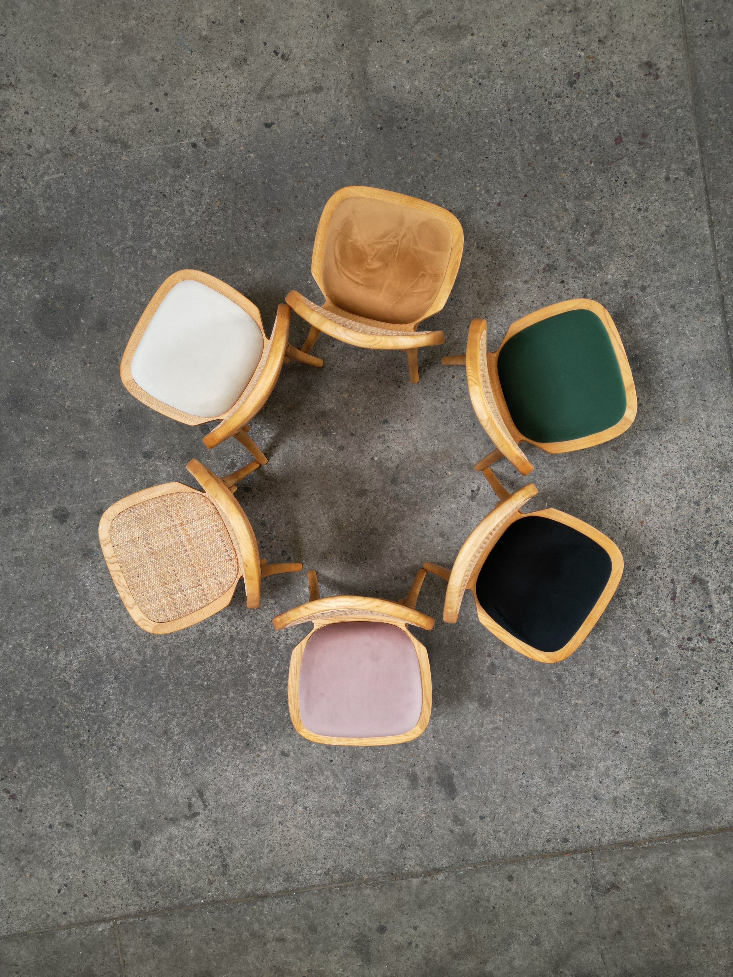 Stuhl Louis mieten – eleganter Holzstuhl hellbraun mit Sitzkissen in 6 Varianten – 2