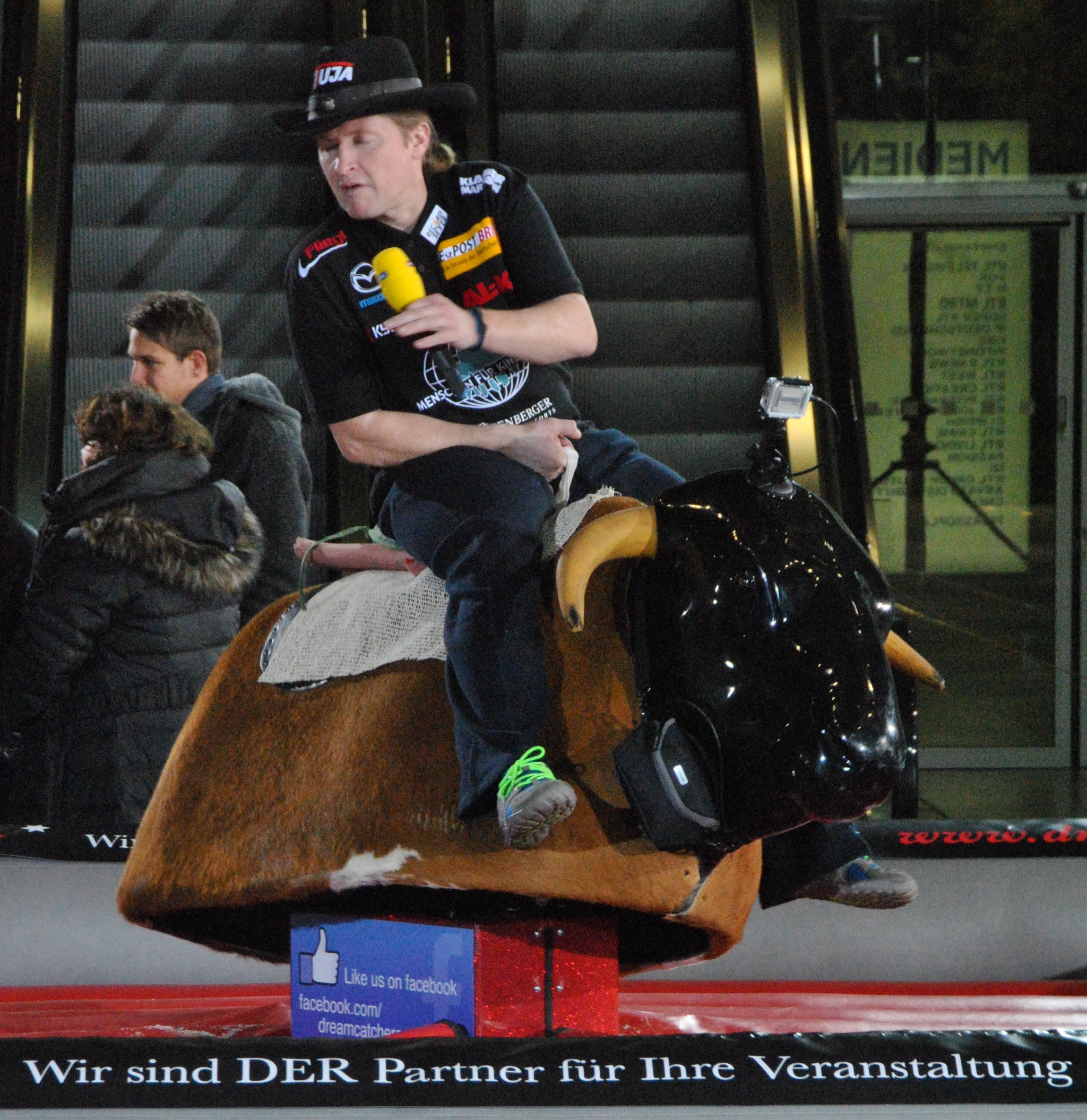 Bullriding mieten – Rodeo-Simulator inkl. 4 Std. Betreuung
