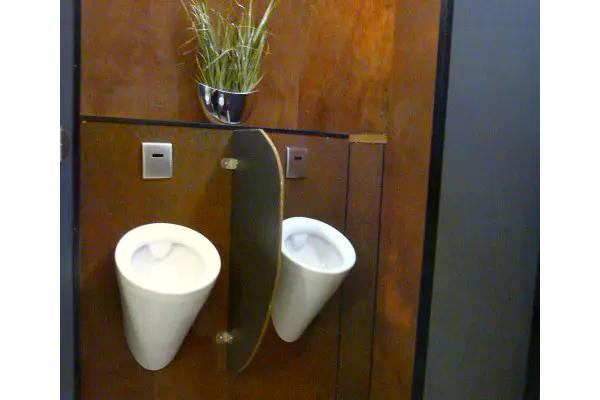 Toilettenwagen mieten – Noble Rust, Damen & Herren, voll bestückt – 4