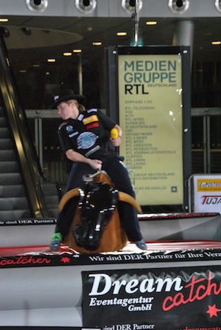 Bullriding mieten – Rodeo-Simulator inkl. 4 Std. Betreuung – 2