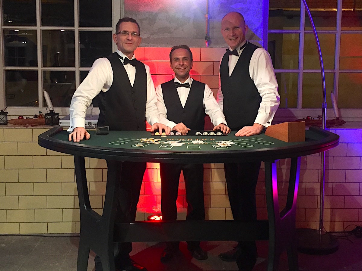 ROULETTE TISCH | GLÜCKSSPIEL | MOBILES CASINO – 2