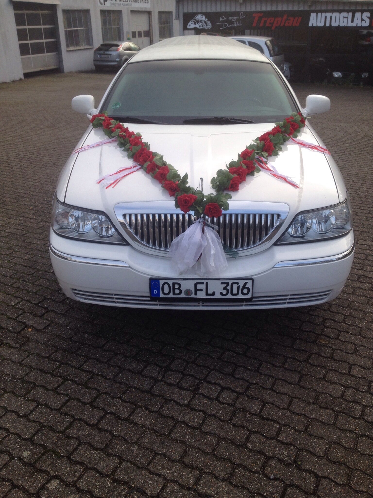 Lincoln Town Car Super-Stretch mieten – Hochzeitsfahrzeug leihen – 2