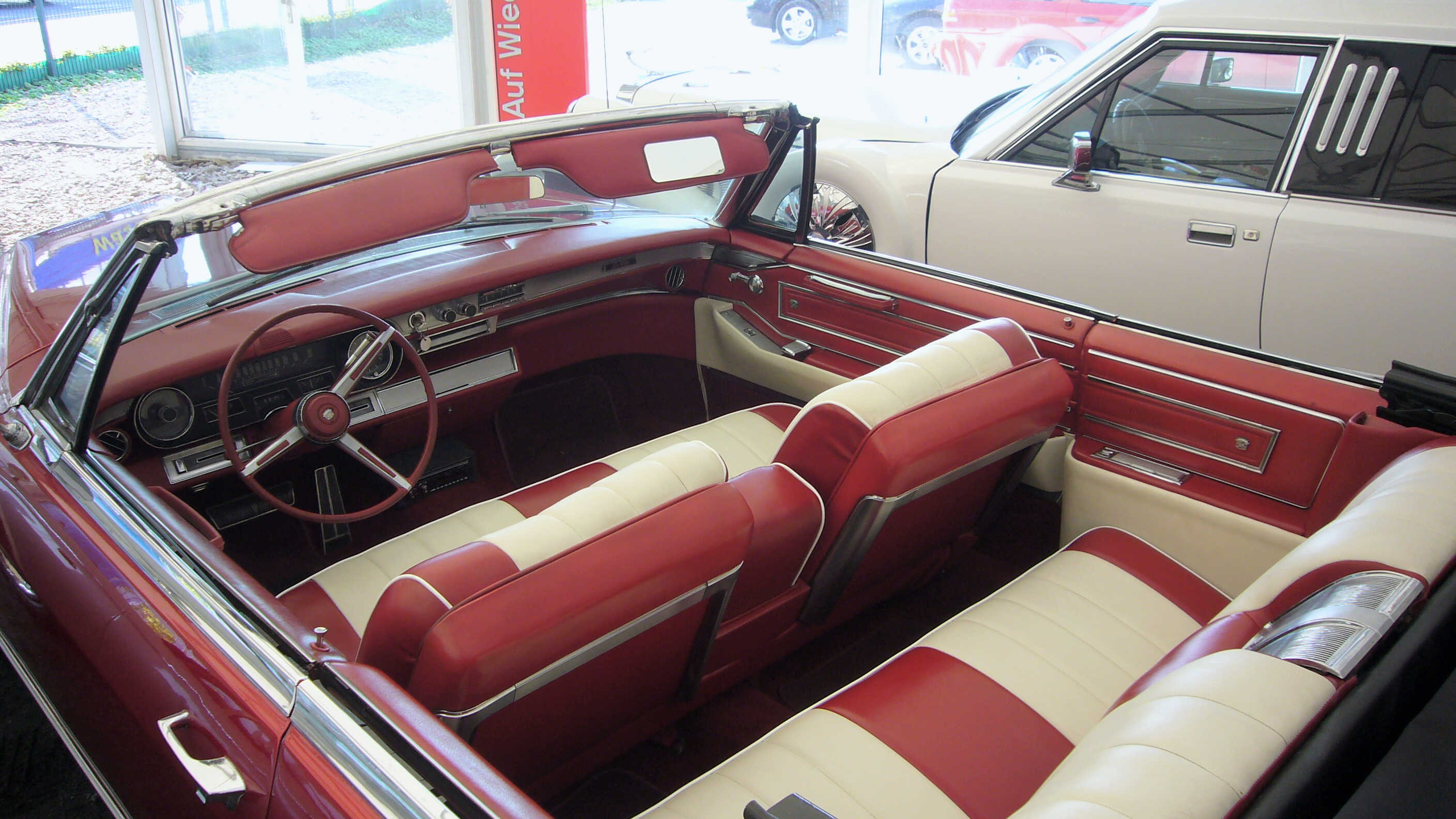 Oldtimer Cadillac DeVille Convertible Cabrio-Limousine mieten – 3