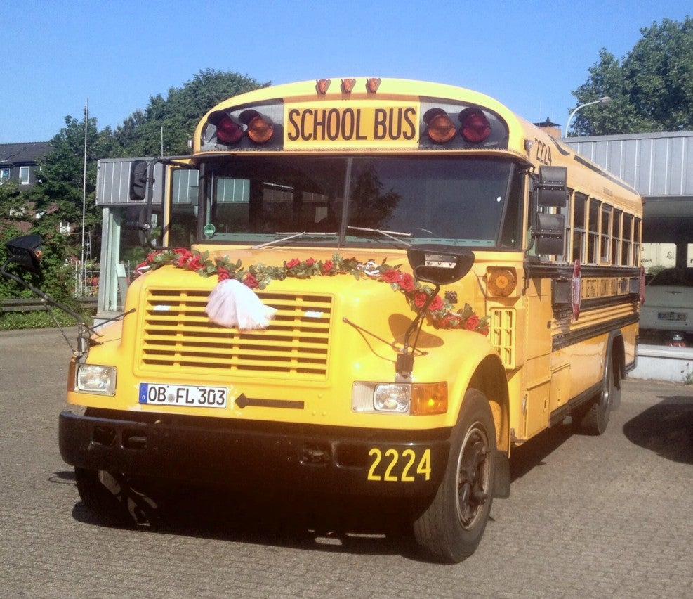 US-Schoolbus mieten – Partybus für bis zu 40 Personen leihen – 3