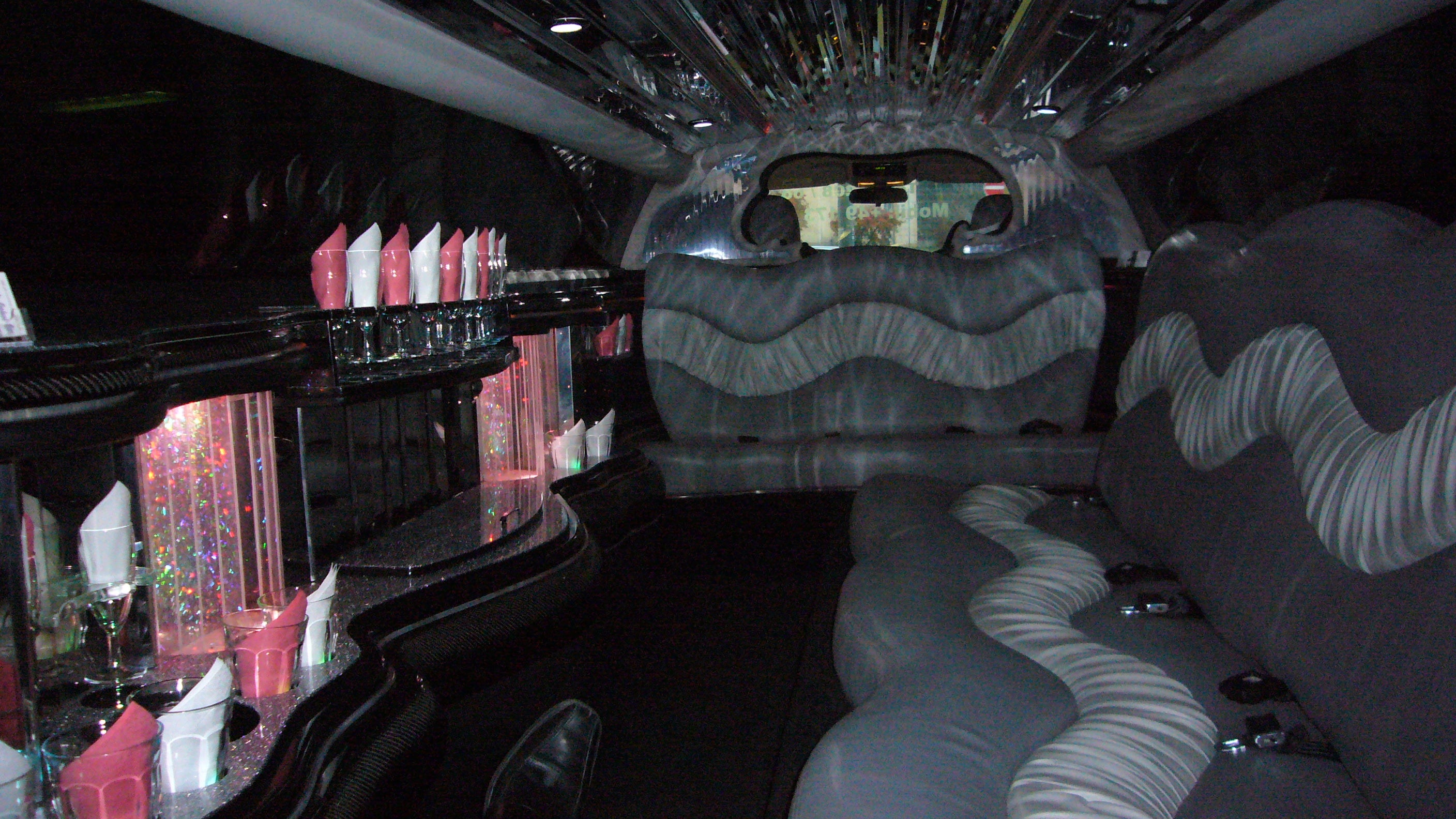 Dodge Charger Stretchlimousine mieten – Power & Style in einer Limo – 3