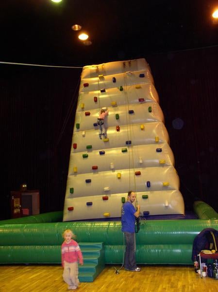 Kombipaket  - Trampolin + Kletterwand mieten – 2