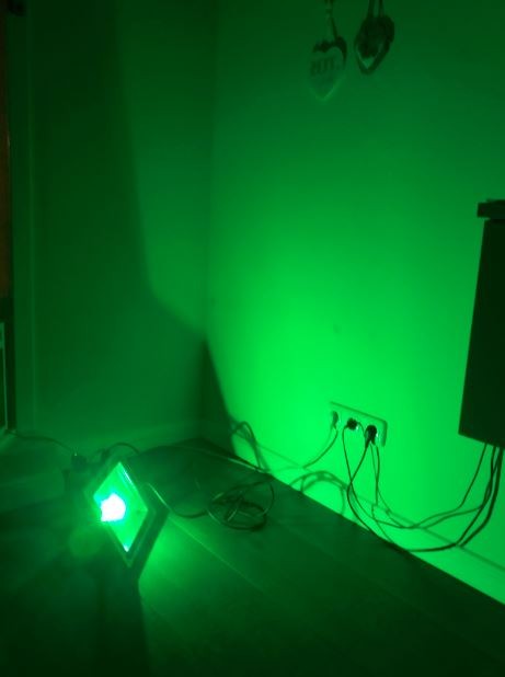 LED-Flutlichtstrahler mieten in Hamburg – Getränke-Service Benstein – 3