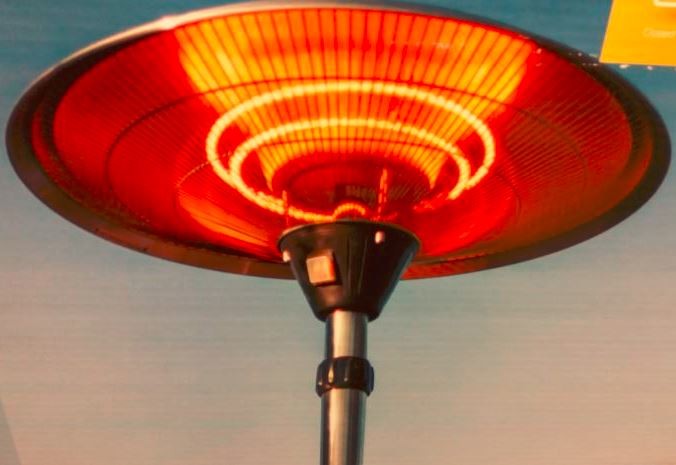 Heizstrahler Elektroheizpilz 2,1 kW mieten in Hamburg – Getränke-Service Benstein