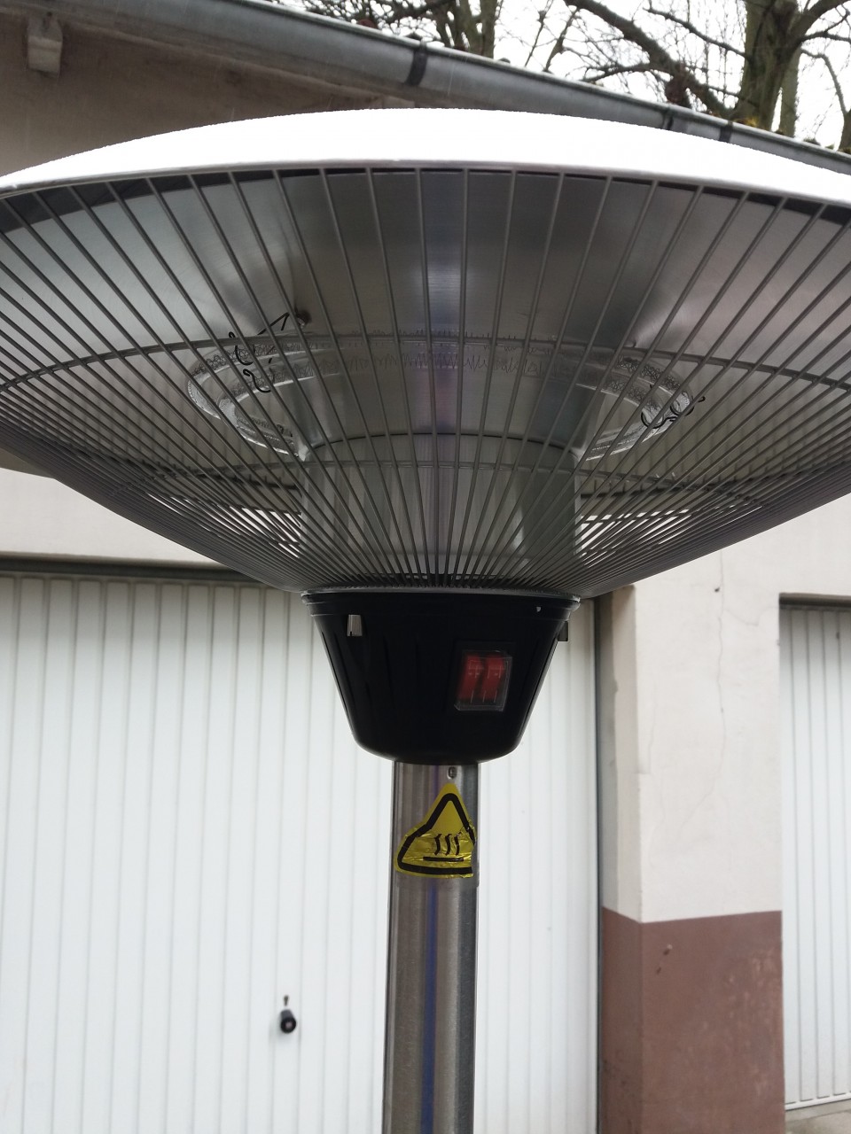 Heizstrahler Elektroheizpilz 2,1 kW mieten in Hamburg – Getränke-Service Benstein – 3