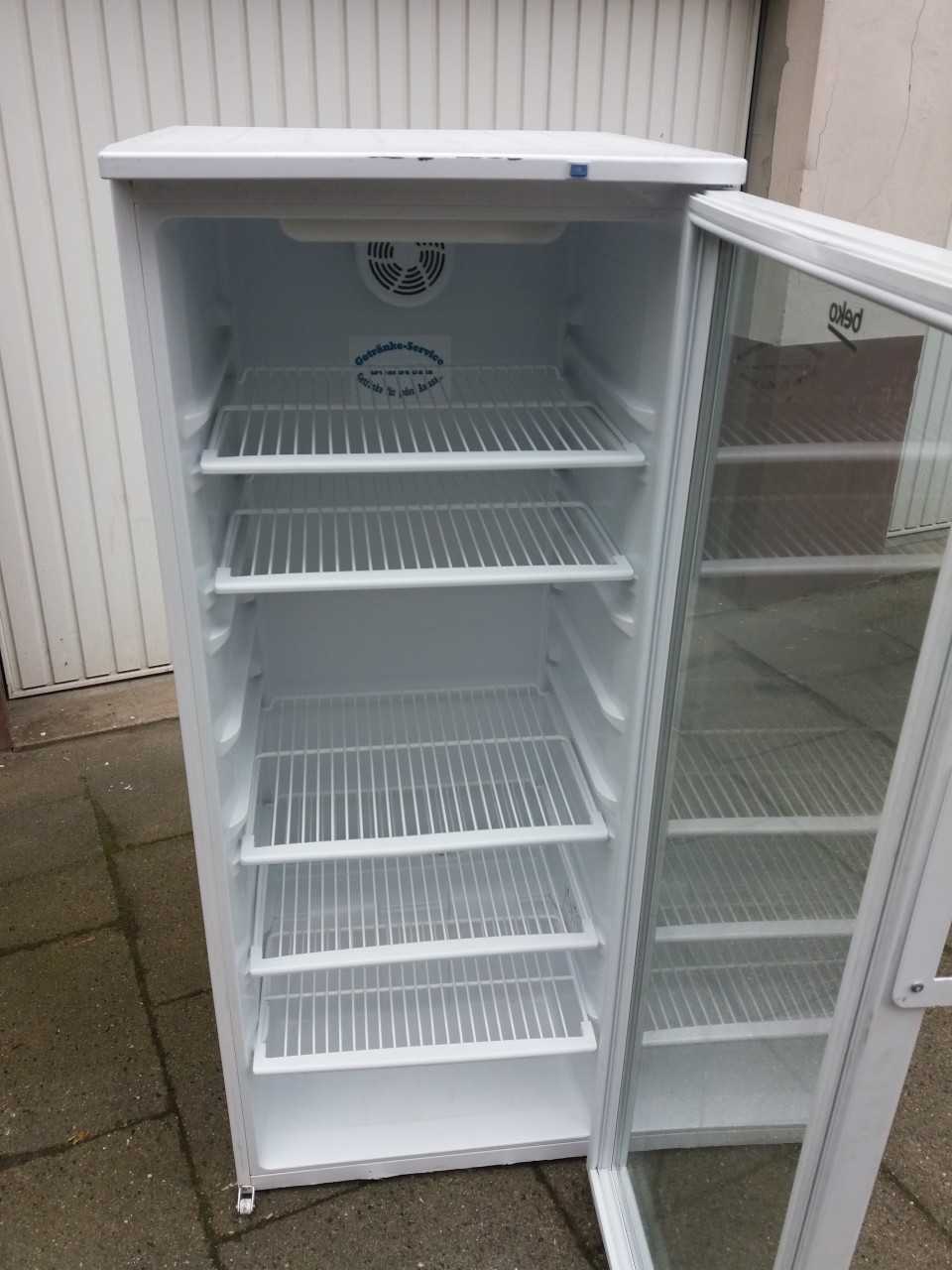 Glastür-Kühlschrank ca. 1,40 m hoch mieten in Hamburg – Getränke-Service Benstein – 3