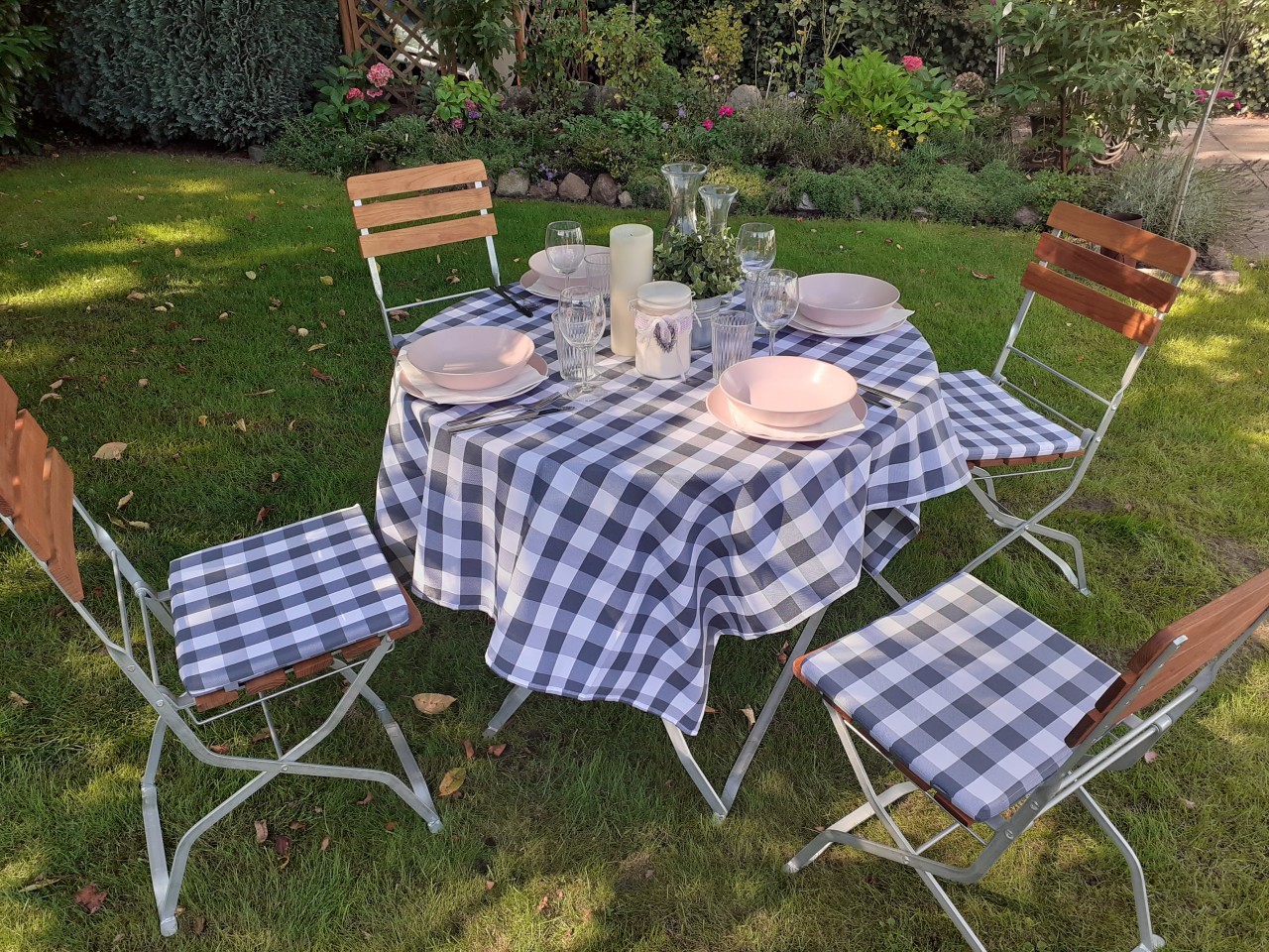Biergartenstuhl mieten in Hamburg – Getränke-Service Benstein – 4