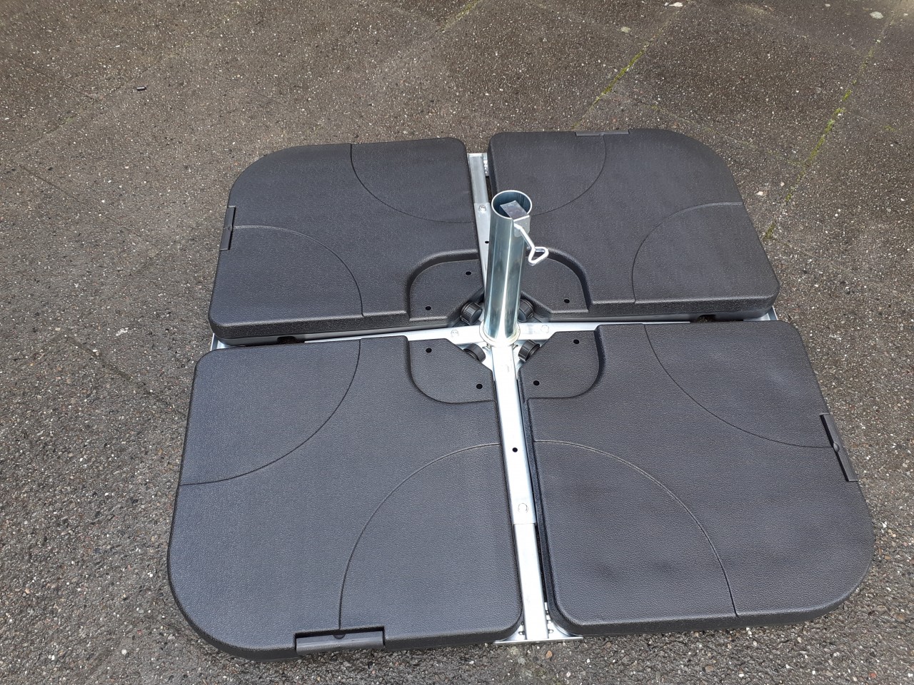 Sonnenschirm Ø 3,2 m mieten in Hamburg – Getränke-Service Benstein – 3
