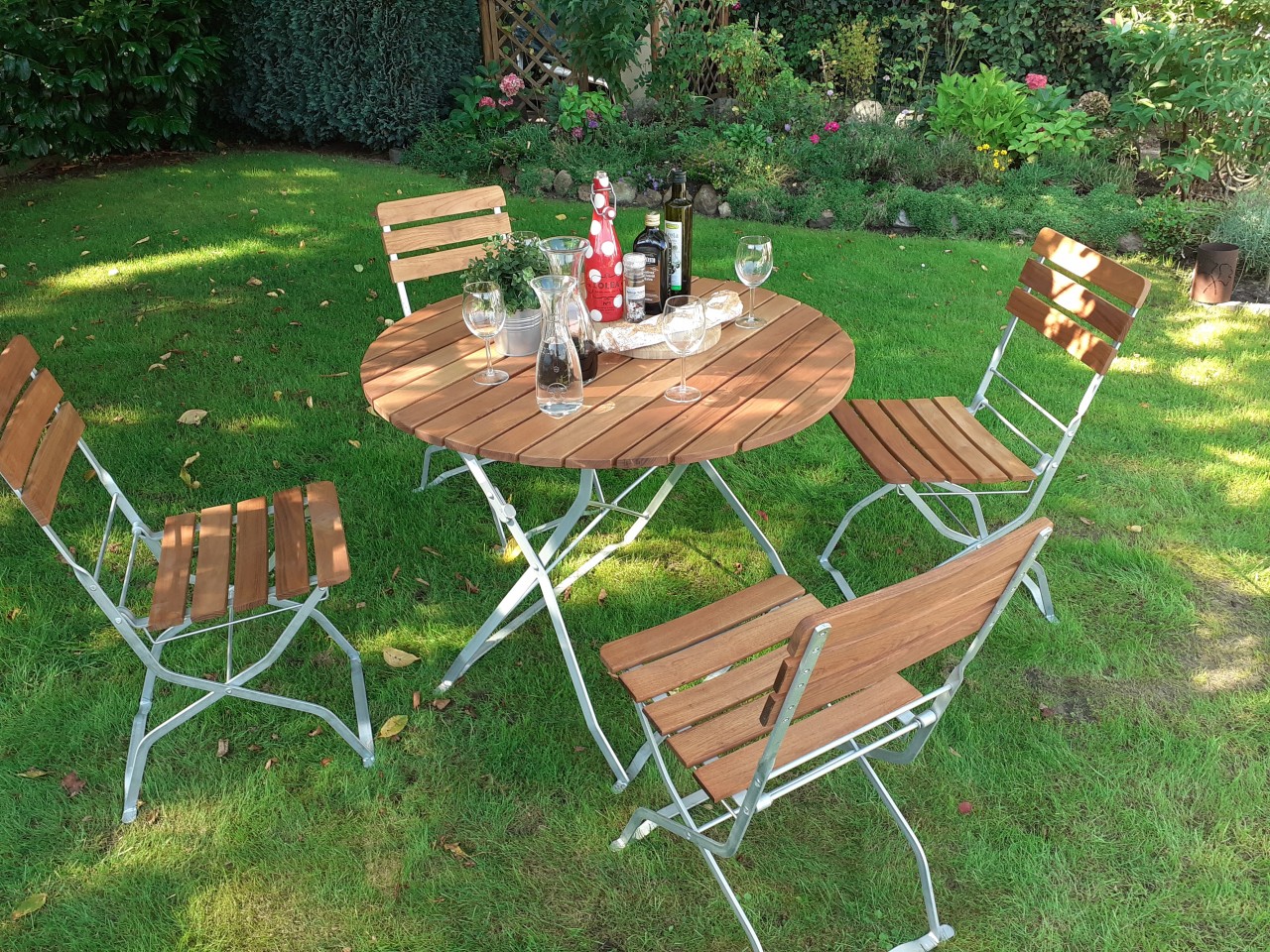 Biergartenstuhl mieten in Hamburg – Getränke-Service Benstein – 2