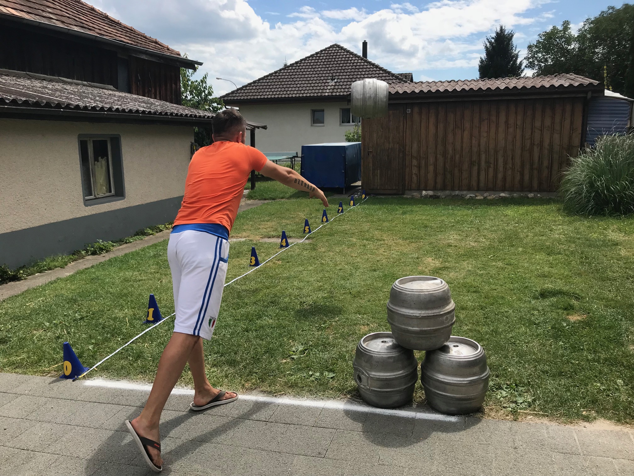 Fasswerfen mieten bei Axess