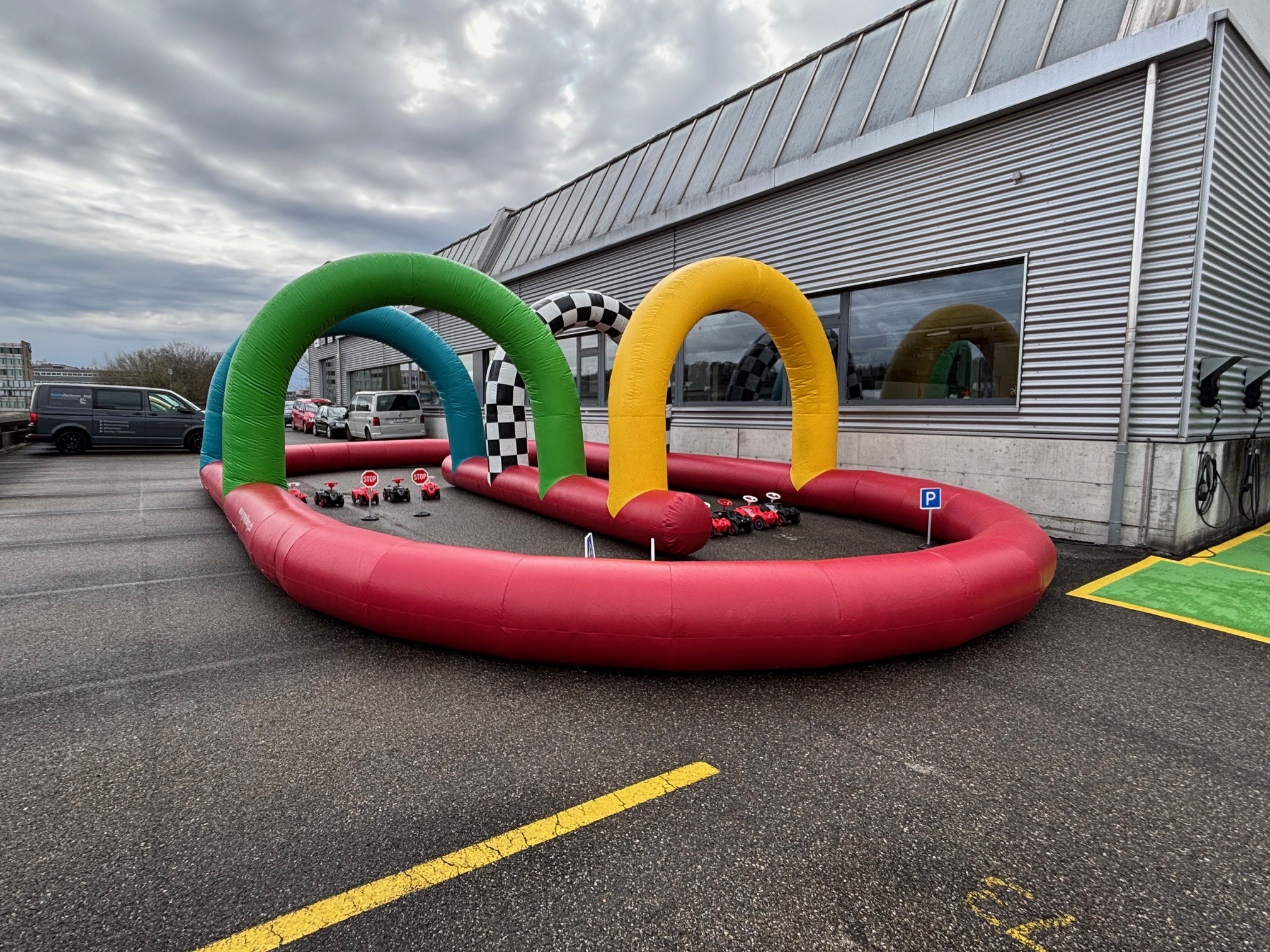 Bobby Car Rennen mieten bei Axess