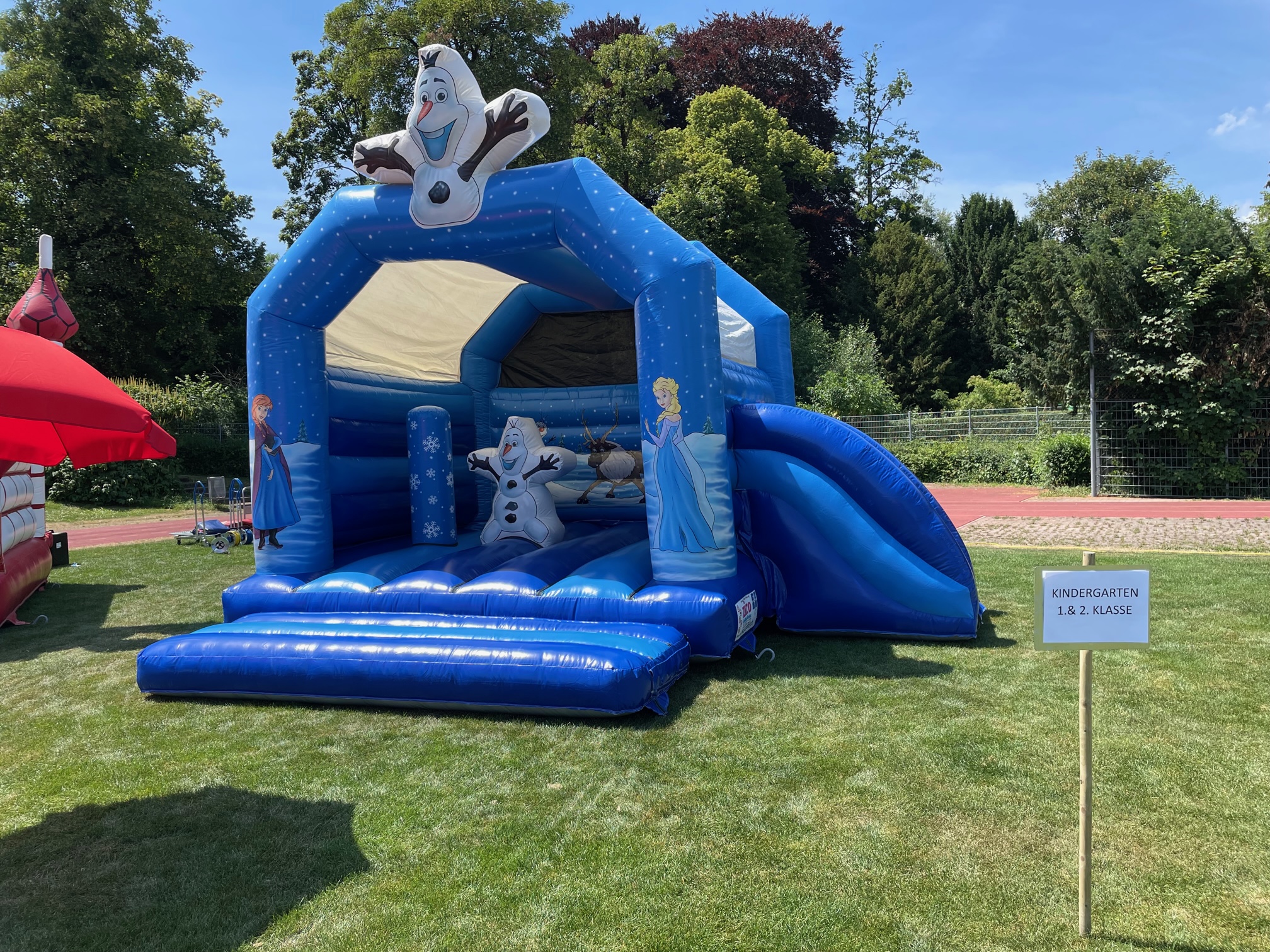 Huepfburg Anna Elsa mieten bei Axess