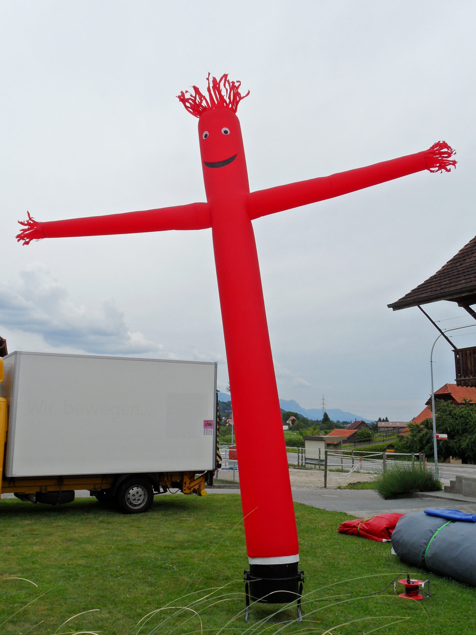 Skydancer Maennchen Rot mieten bei Axess