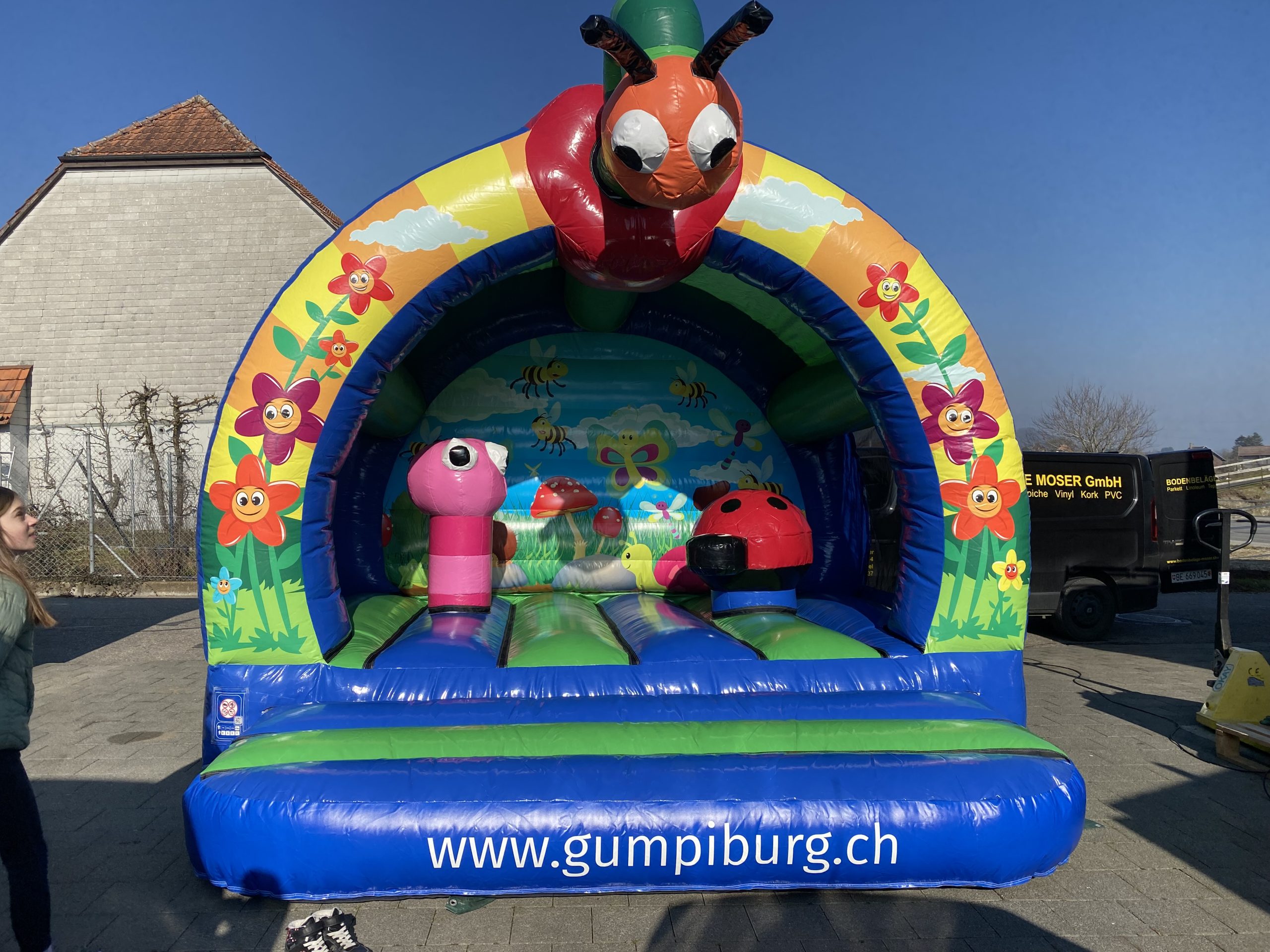 Huepfburg Raupe mieten bei Axess