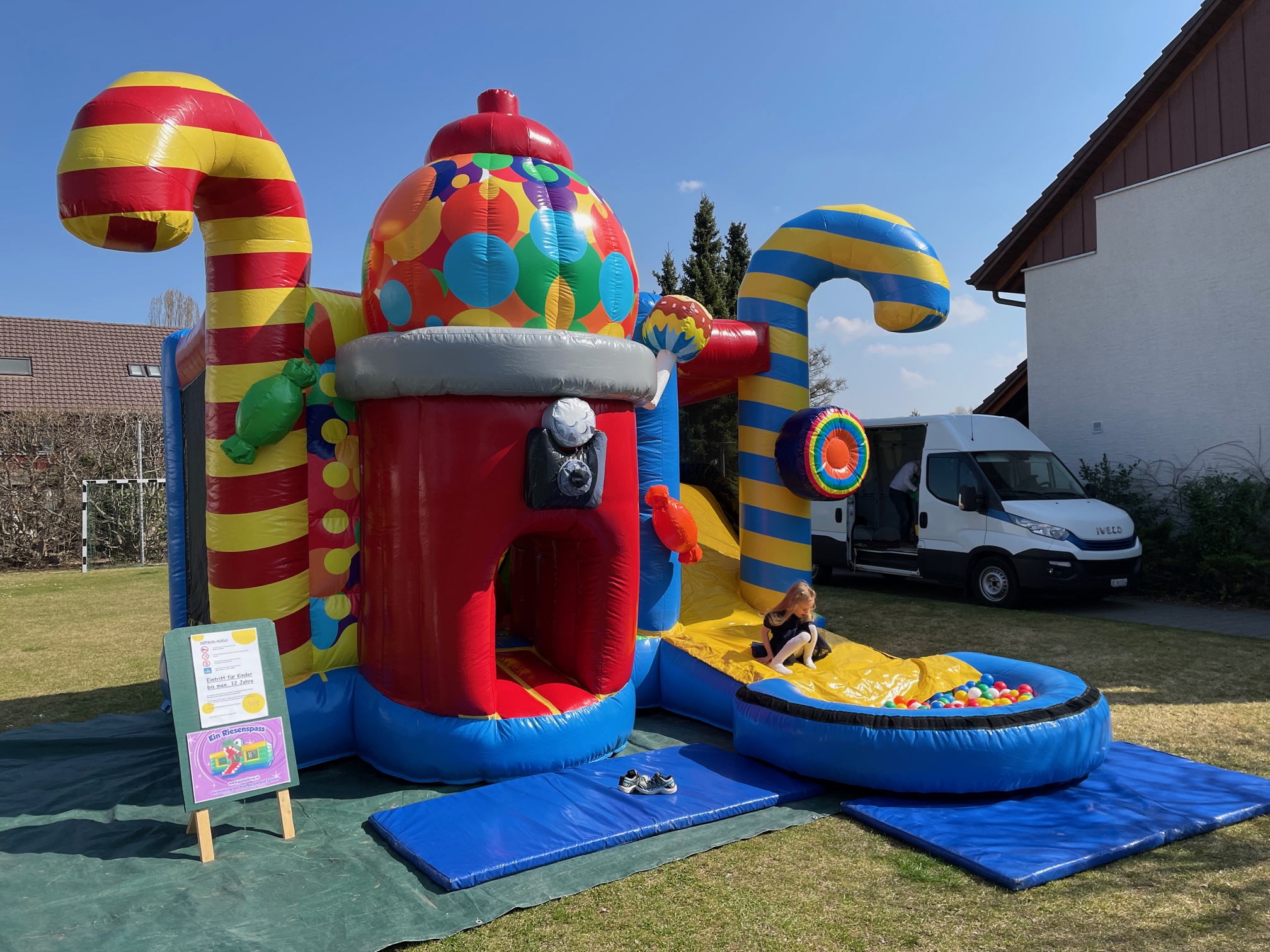 Hüpfburg Candy mieten bei Axess