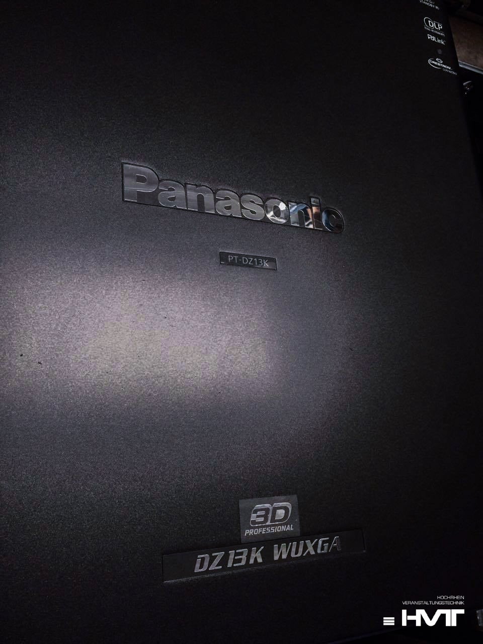 Panasonic PT-DZ13K mieten – 3-Chip-DLP-Projektor, 12.000 lm, WUXGA – 3