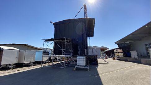 Mobile Bühne SmartStage 120 mieten – Trailerbühne mit hoher Dachlast – 3
