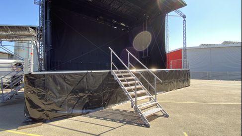 Mobile Bühne SmartStage 120 mieten – Trailerbühne mit hoher Dachlast – 4