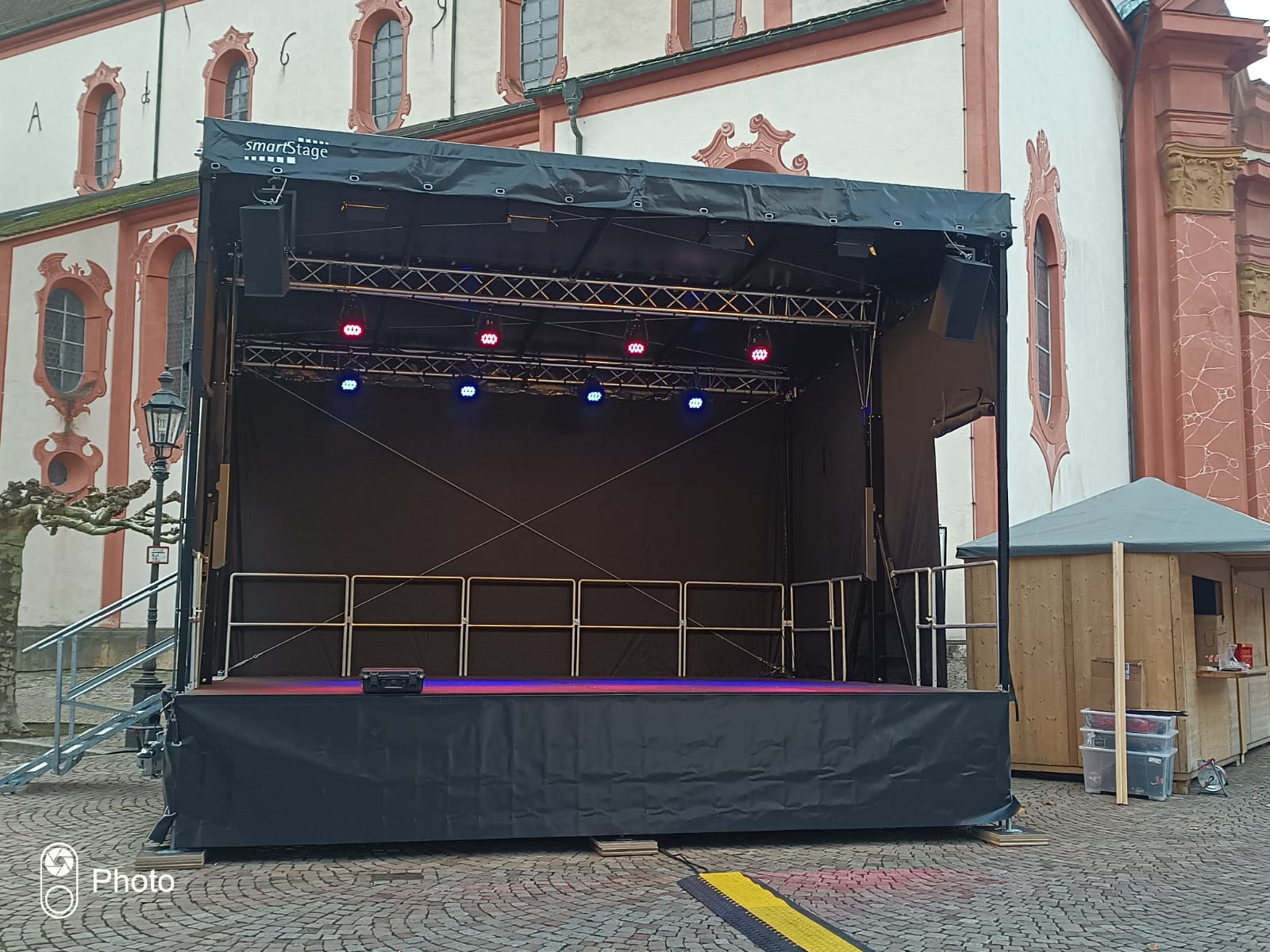 Mobile Bühne SmartStage 27 mieten – 5,9x4,6m, Kompaktklasse