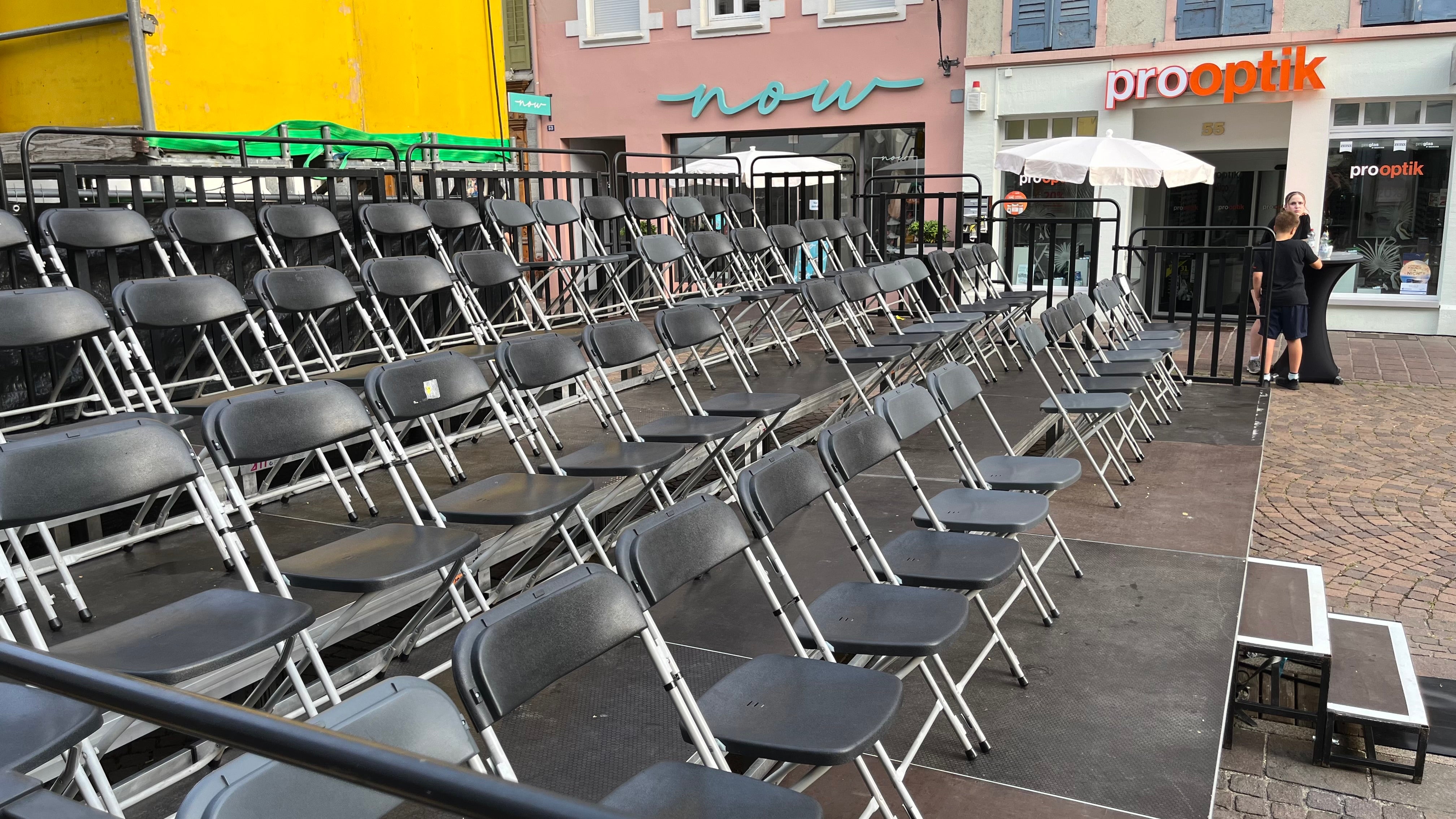 Klappstuhl mieten - B1 flammhemmend, inkl. Reihenverbinder, Open-Air Bestuhlung – 4